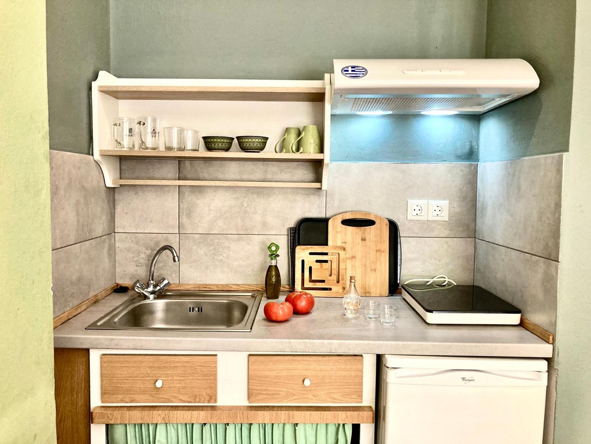 Eleana Apartments Апартаменты