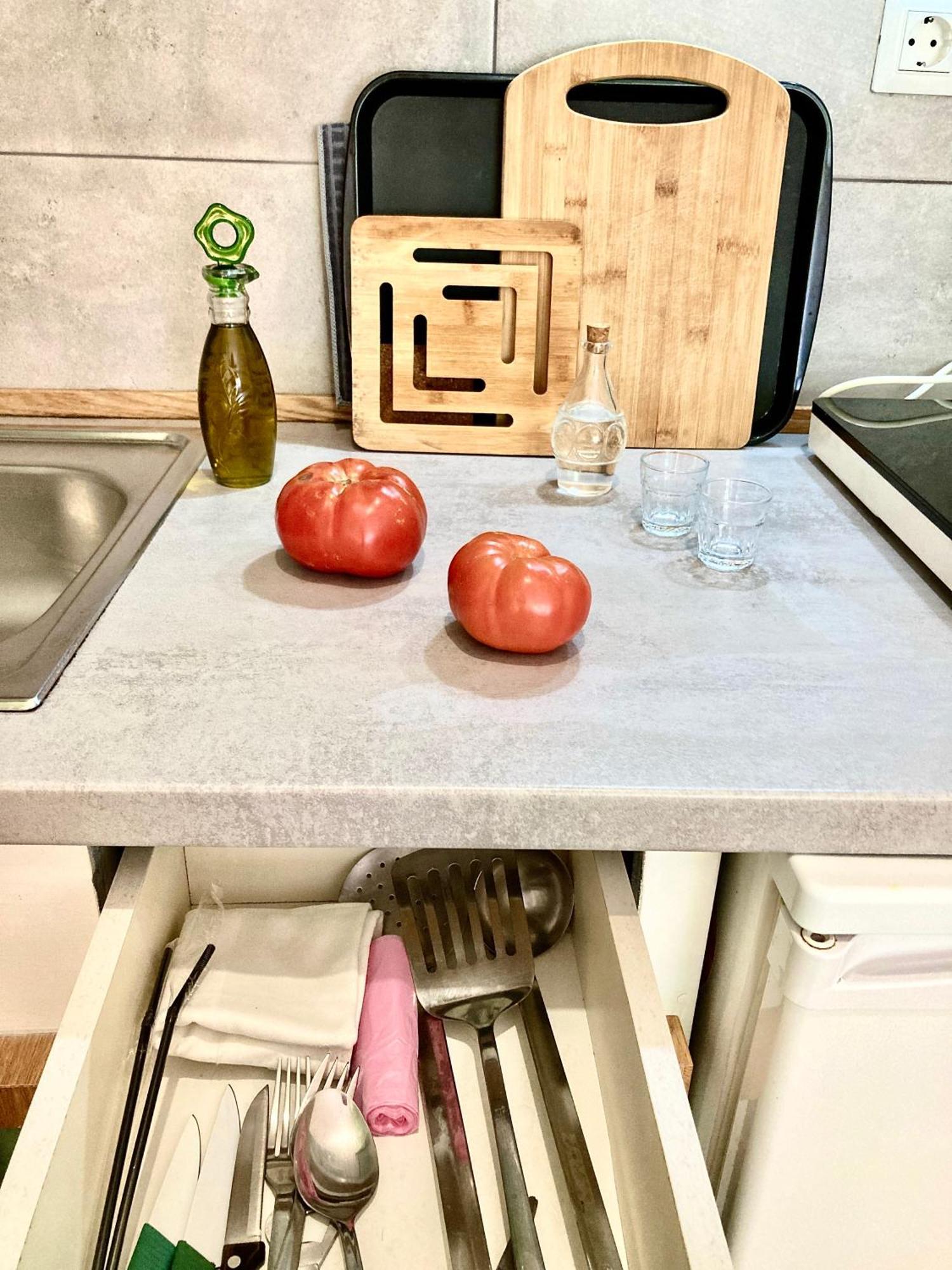 Апартаменты Eleana Apartments