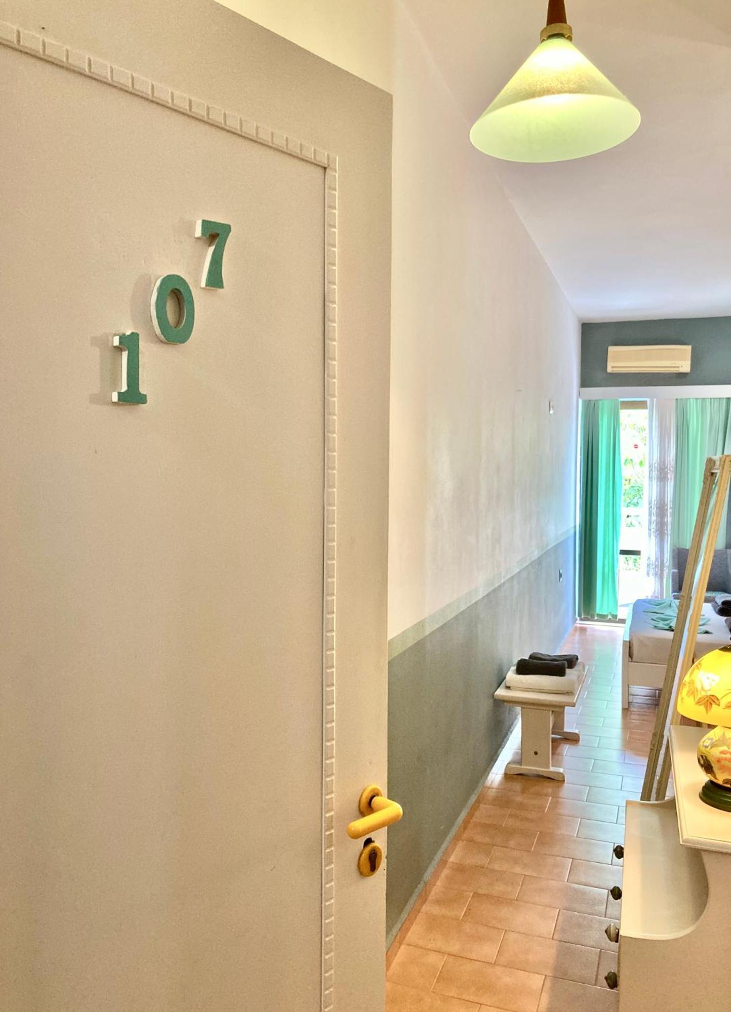 Eleana Apartments * Херсониссос