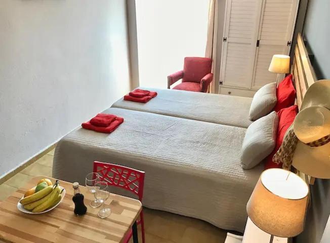 Eleana Apartments Апартаменты *