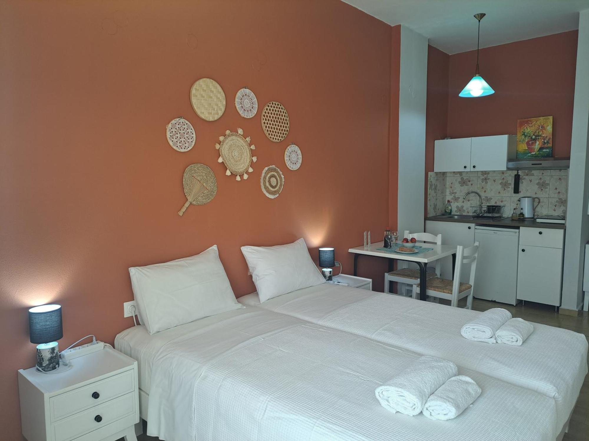 Апартаменты Eleana Apartments *